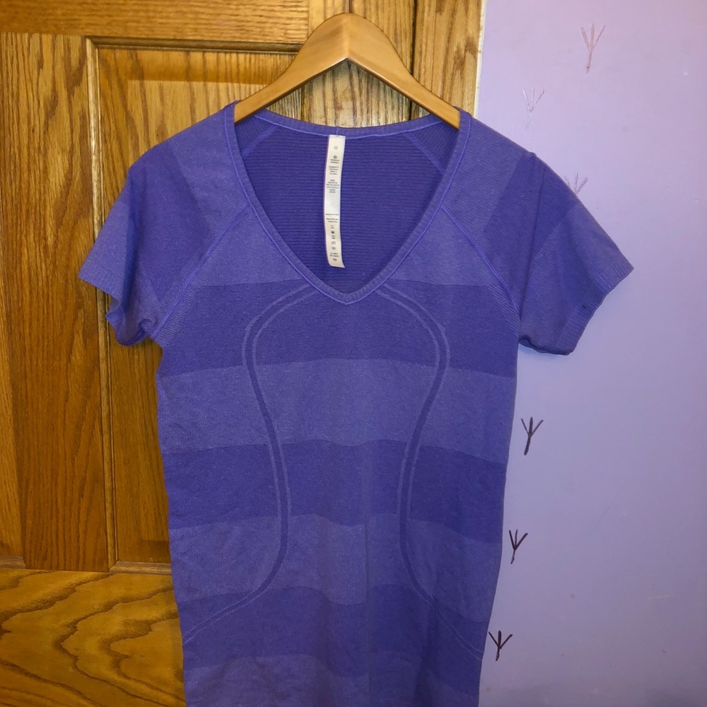 Athletic shirt